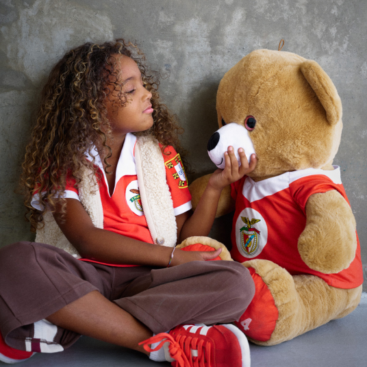 ashley mendes slbenfica